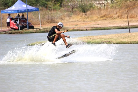 Matti Buys winning the Wakeskating Division