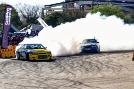 Wade van Zummeren smokes out Mathys Naude during the drifting action