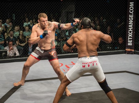 The Heavyweight rematch between Brandon Groenewald and Vandam Mbuyi