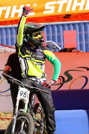 Tiaan Odendaal takest he win