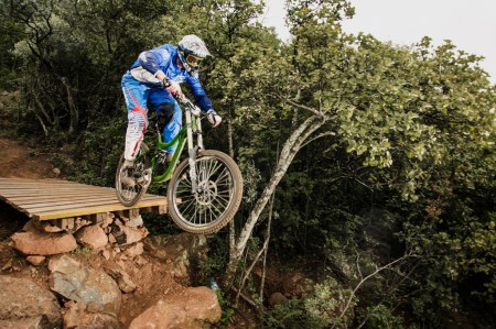Dustin Rudman killing it down the Downhill MTB course