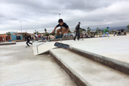 Junior skatesr throwing down hardat the Element Make It Count contest