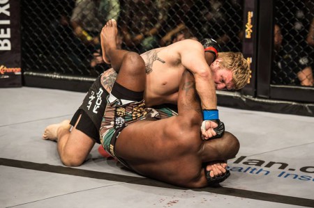 Andrew van Zyl vs Elvis Moyo