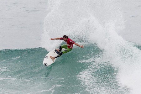 Timmy Reyes surfing his way to victory at the 2014 Mr Price Pro Ballito