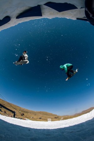 Snowboarding action being filmes for the upcoming Grilosodes