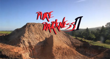 Pure Darkness 2 freestyle mountain bike trailer