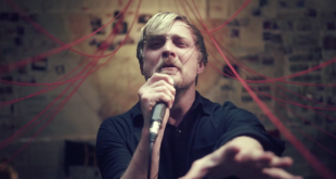 Francois van Coke releases his Behoort aan niemand niet Music Video to the South African music scene