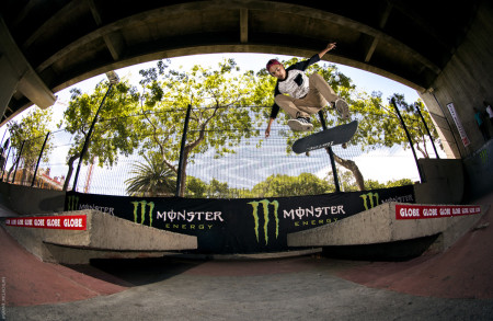 Allan Adams skateboarding his way to the win at the Globe Back 2 Back Bangers contest