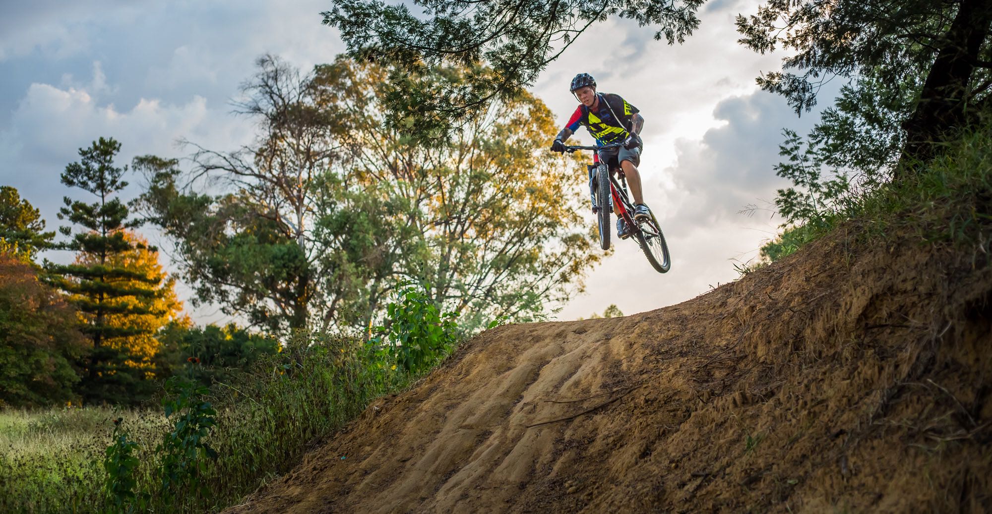 We review the 2016 YT Capra AL Comp 1 Enduro Mountain Bike