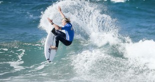 Adin Masencamp surfing his way to victory at the 2016 Billabong Junior Pro