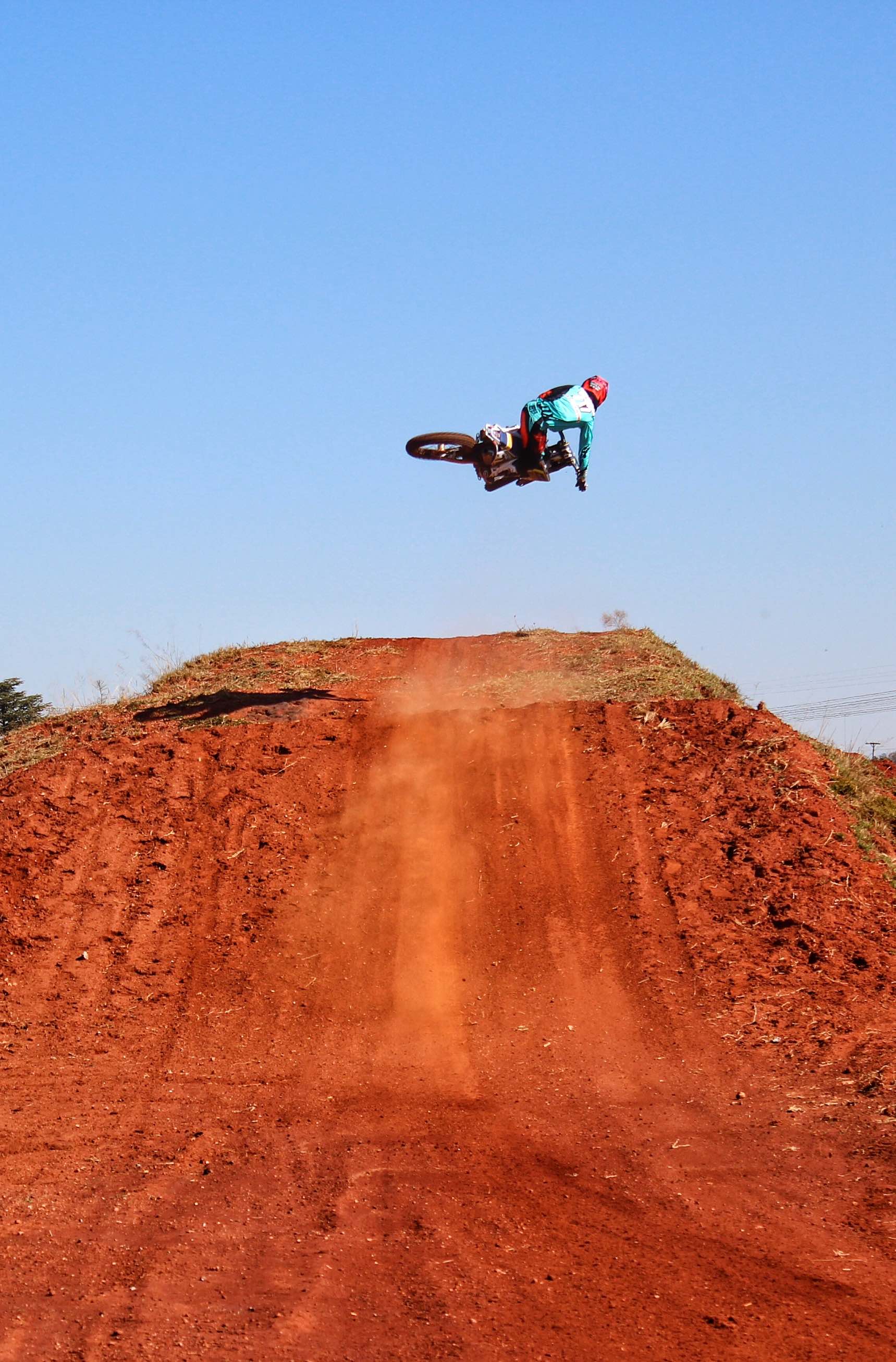 RV717 with a steezy motocross whip