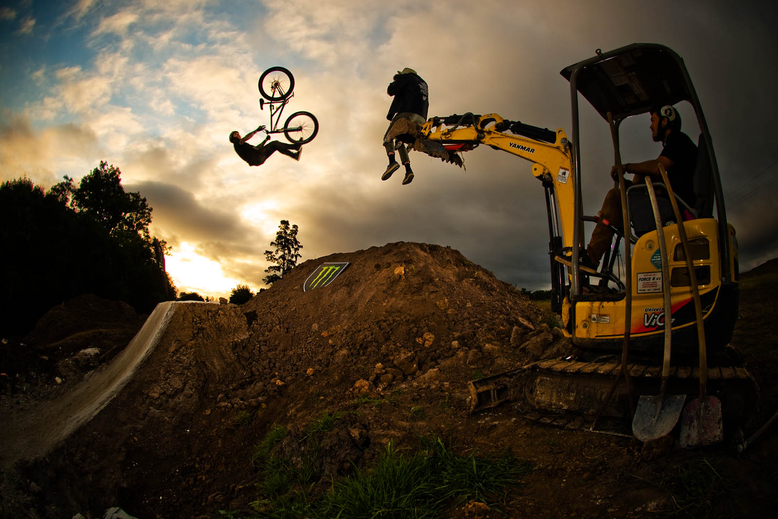Dawn of the Dirt 2016 produced a BMX and MTB bike park heaven