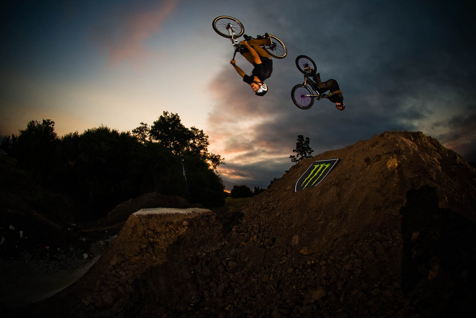 Review and results from the Dawn of the Dirt 2016 BMX and MTB event