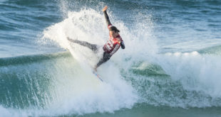 Jordy Smith surfing his way to victory at the Ballito Pro 2017