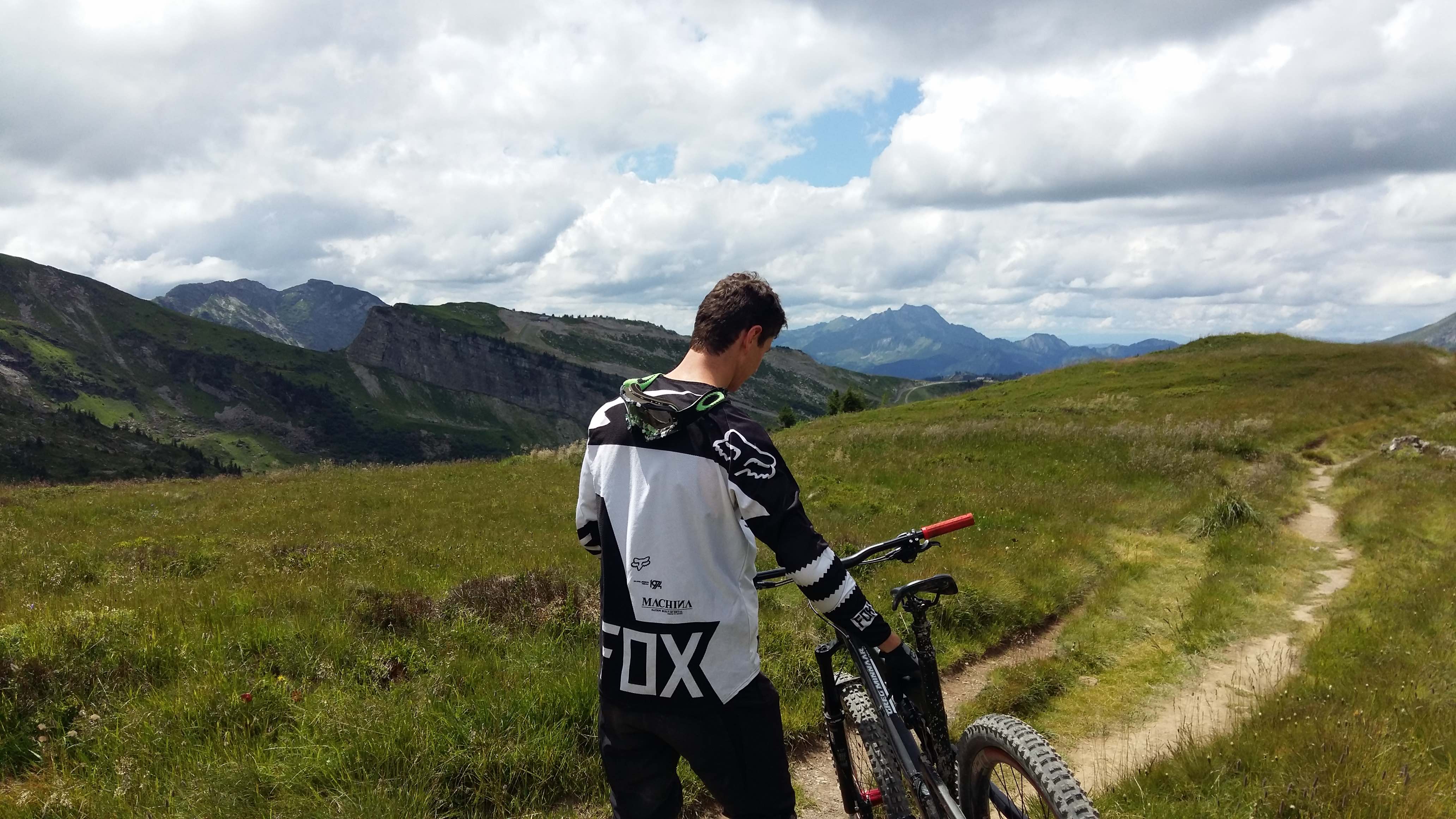 Downhill Mountain Biking in the Alps with Shane Martin