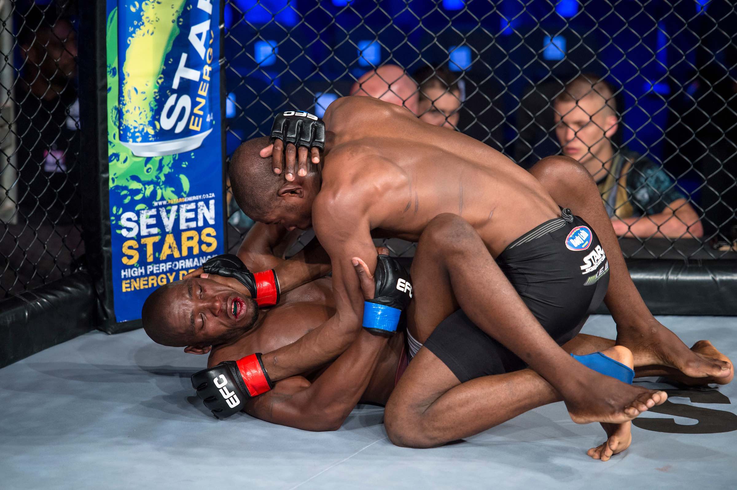 Sifiso Ngcobo vs Tshilommba Mikixi