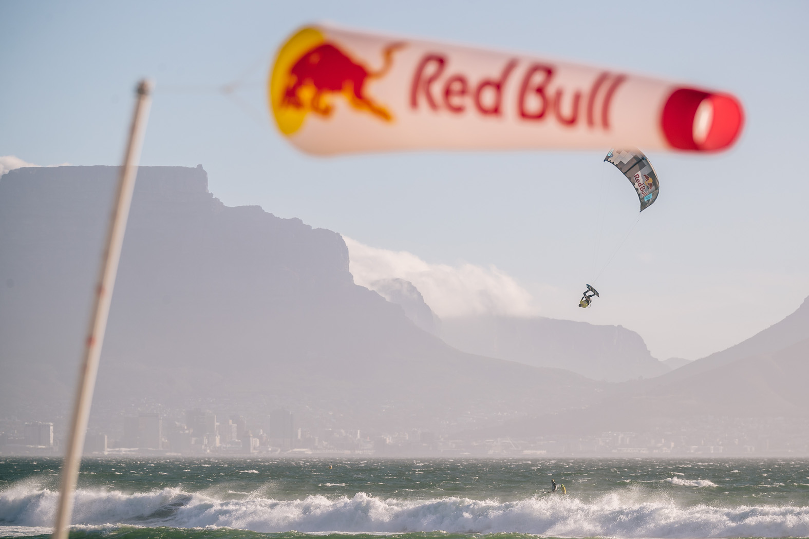 Aaron Hadlow winning the Mystic Move of the Day at Red Bull King of the Air 2018