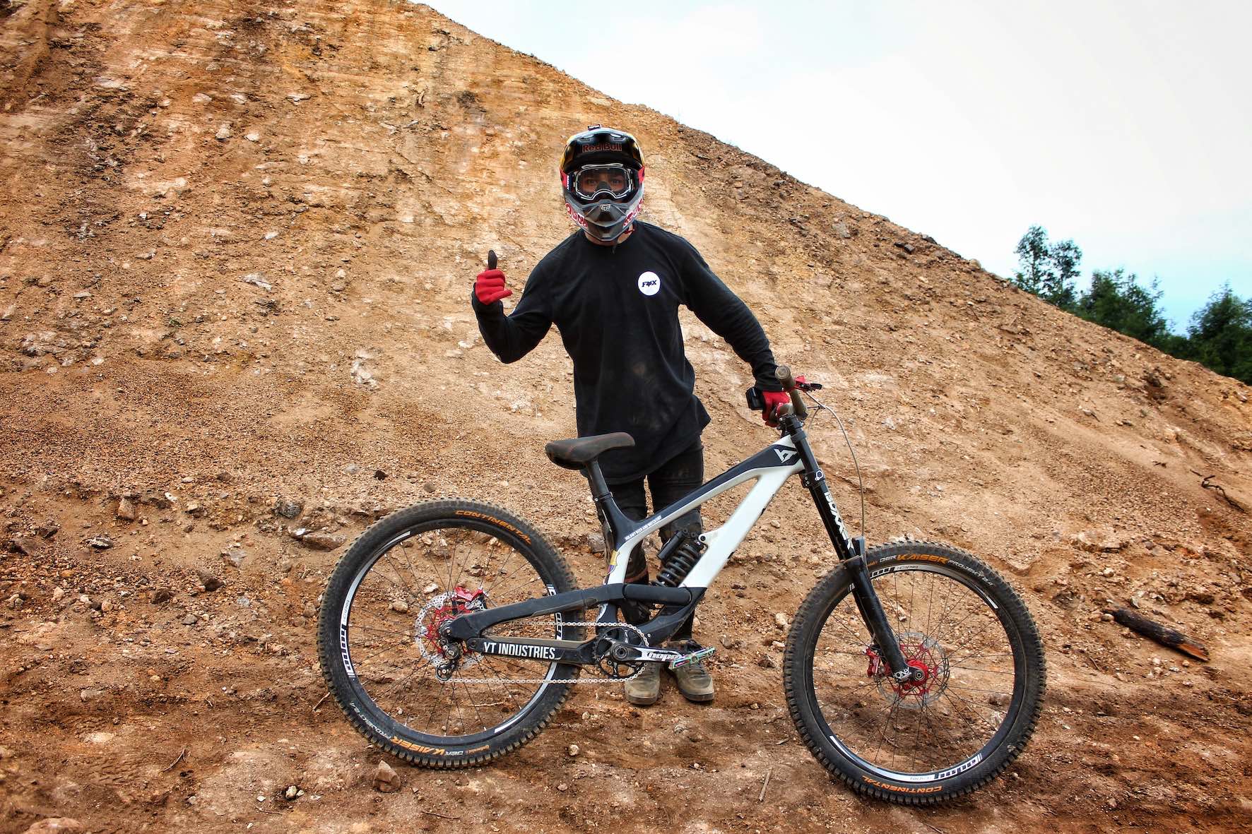 Bikes of DarkFEST - Andreu Lecondeguy - YT Industries TUES