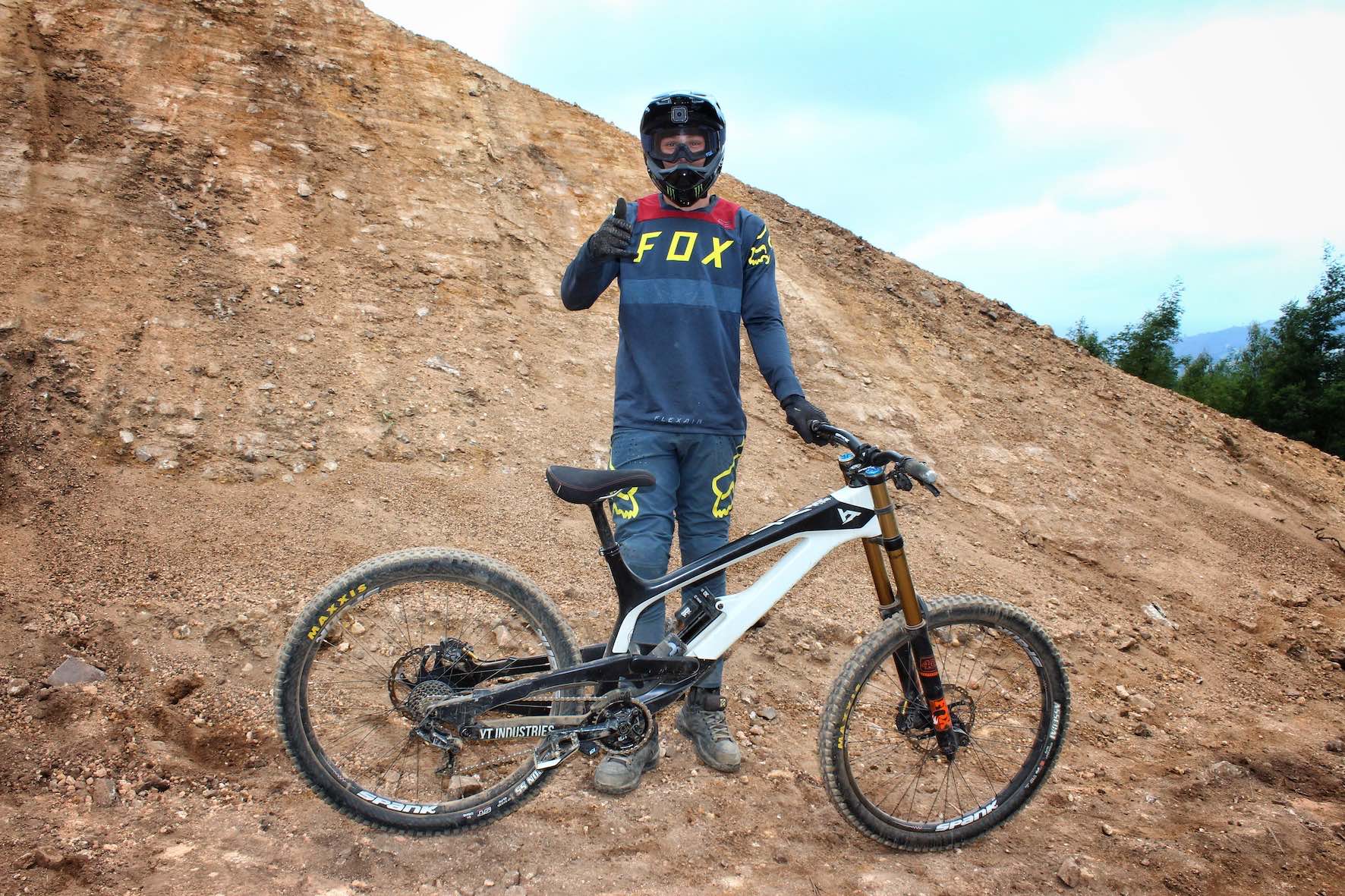 Bikes of DarkFEST - Theo Erlangsen - YT Industries TUES