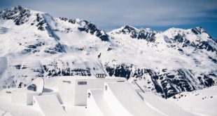 Drop into this year’s insane Audi Nines snow-park course with James Woods and Laurie Blouin.