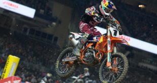 Take a look at the 250 and 450 main event highlights from Round 6 of the 2020 Monster Energy Supercross from San Diego.