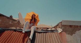 One of the hottest songs of 2020! Riky Rick releases his official music video for Ungazincishi featuring Focalistic and Tyler ICU. Watch it here.