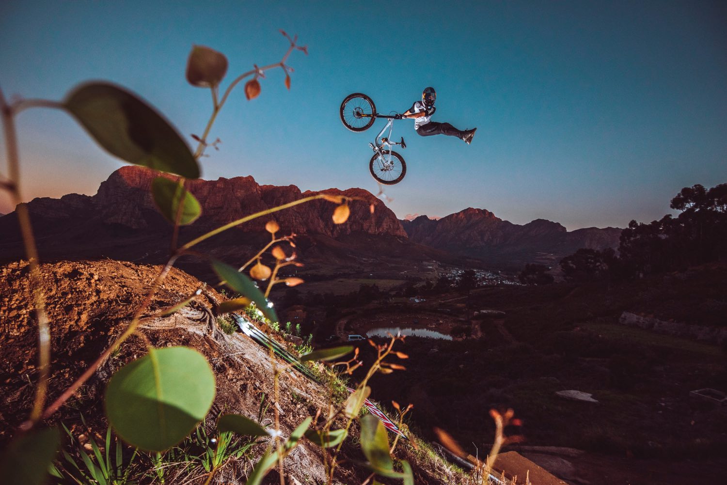 The inside Scoop on the DarkFest 2021 Freeride MTB event with Sam Reynolds