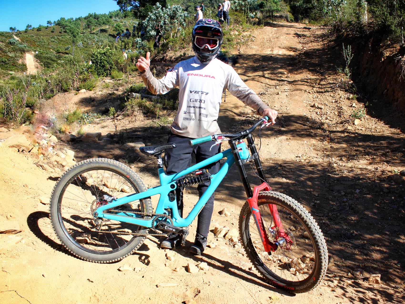 Reed Boggs and his Yeti SB165 at Darkfest 2022