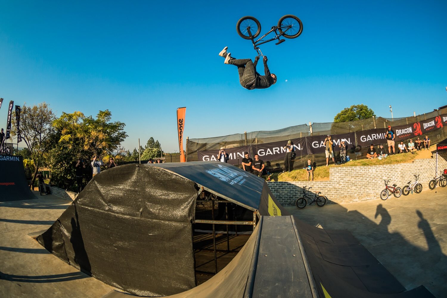 This year’s Park Lines BMX Tournament, the official 2025 BMX Freestyle South African Championships, took place over the weekend. Vincent Leygonie reclaimed his title in the Pro Men’s category while Jenna Byrnes defended her title in the Pro Women’s category.