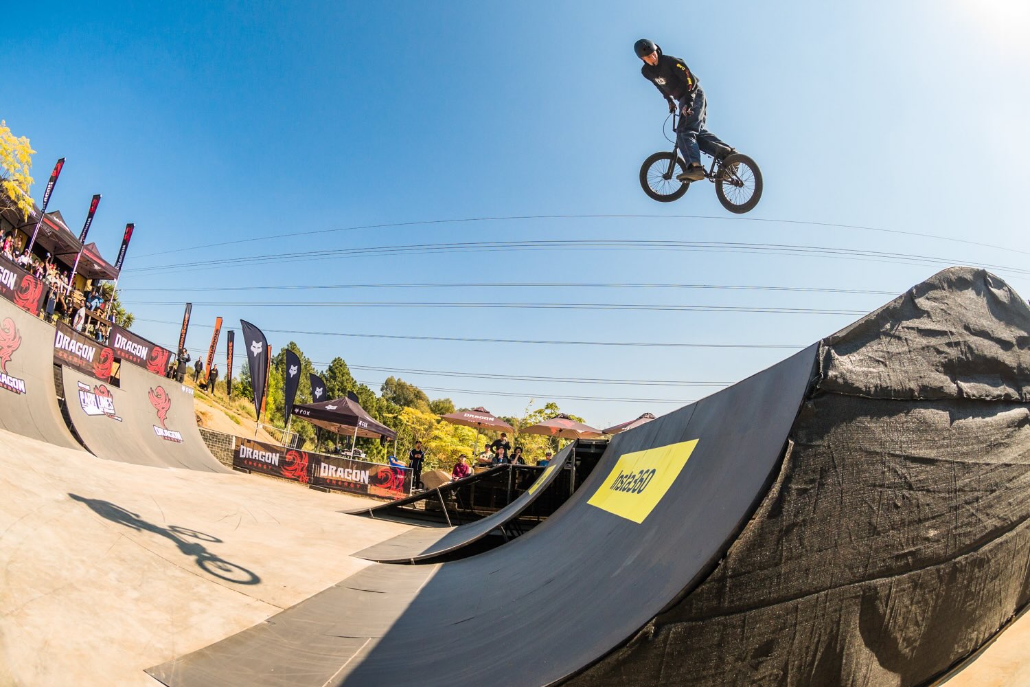 This year’s Park Lines BMX Tournament, the official 2025 BMX Freestyle South African Championships, took place over the weekend. Vincent Leygonie reclaimed his title in the Pro Men’s category while Jenna Byrnes defended her title in the Pro Women’s category.