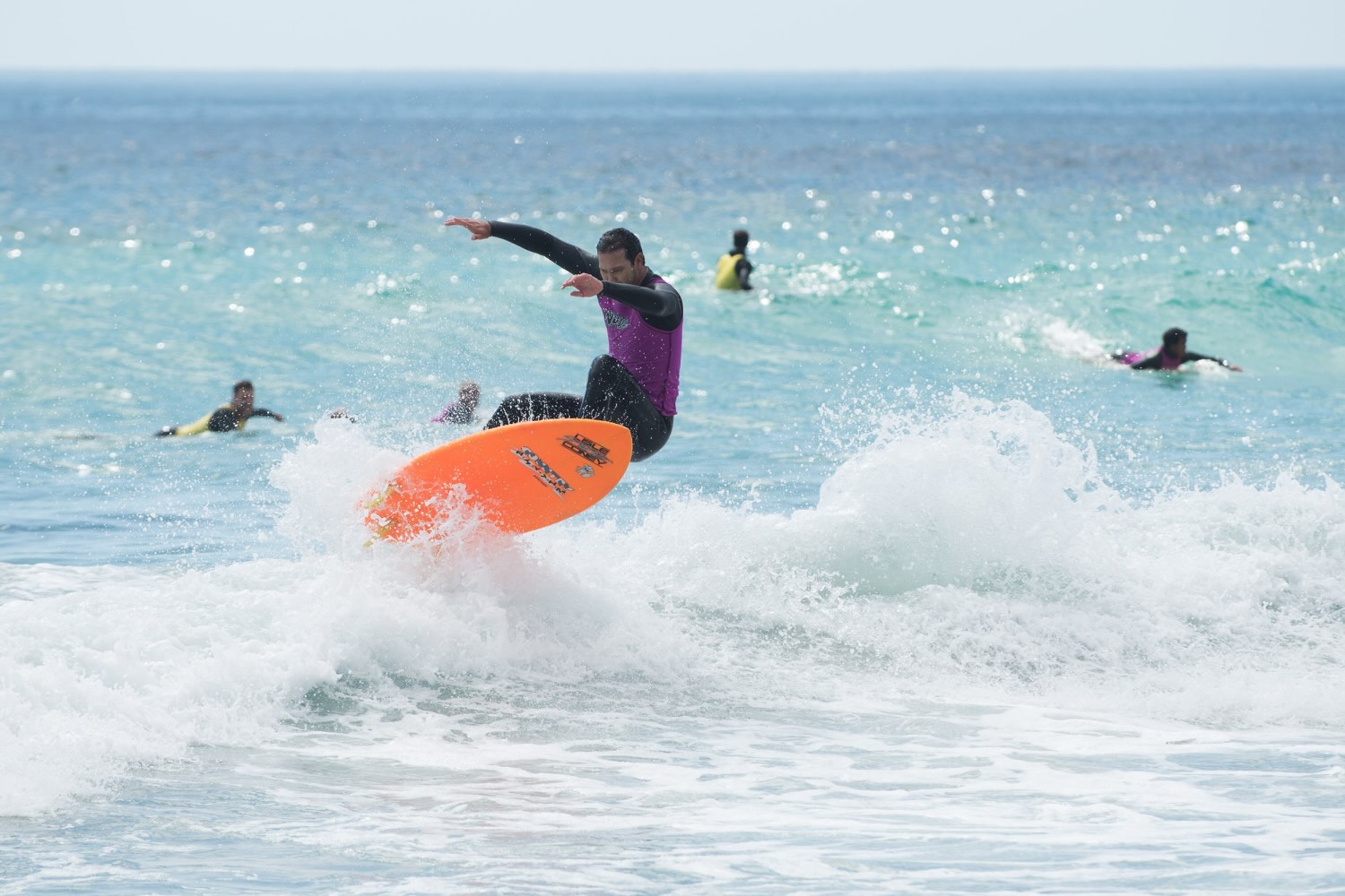 South Africa’s longest-running celebration of surf culture, Rolling Retro, returned to the iconic shores of Llandudno Beach this past weekend. Over 100 surfers descended upon the amphitheatre of Llandudno to compete in a unique "Teams of 5" format. 